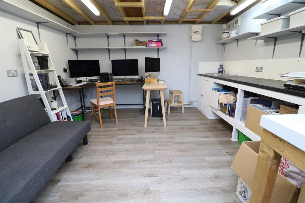 Additional image 17 of Morley Field, Warminster