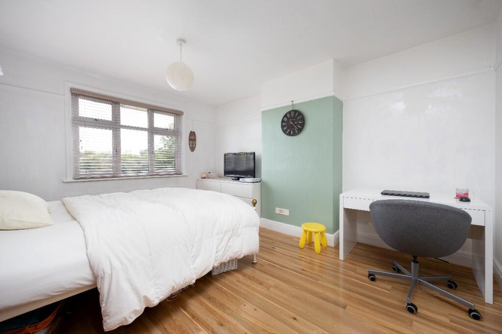 Additional image 12 of Clarendon Avenue, Trowbridge