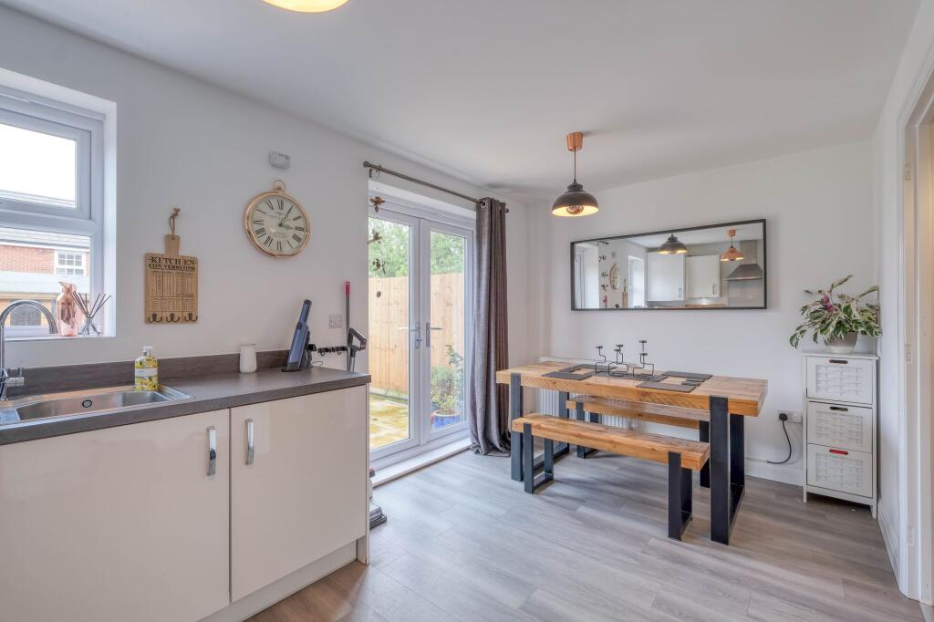 Additional image 3 of Edgefield Close, Redditch, B98