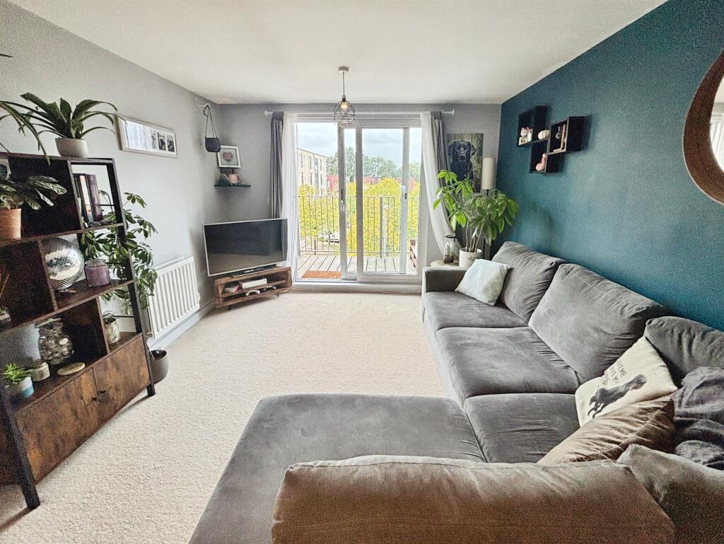 Additional image 5 of Lime Tree Square, Street