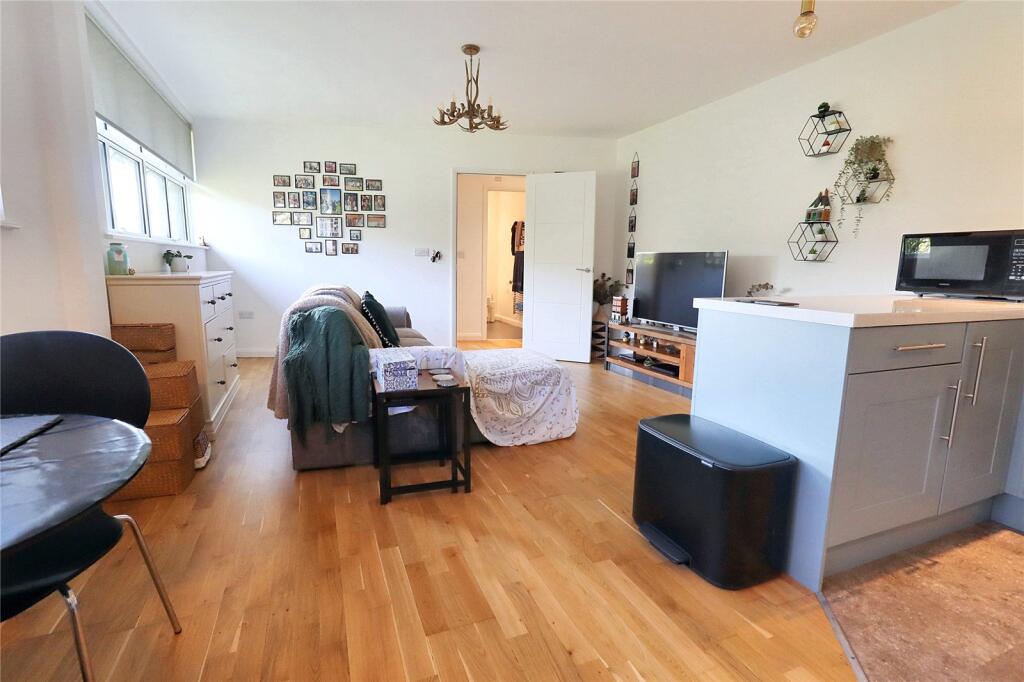 Additional image 4 of Marr House, The Square, Lower Bristol Road, Bath, BA2