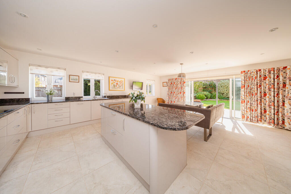 Additional image 8 of The Halve, Warminster