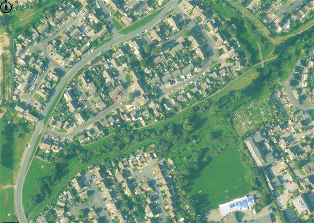 房产图片 2 - 特鲁布里奇（TROWBRIDGE）克劳利弯道（Crawley Crescent）