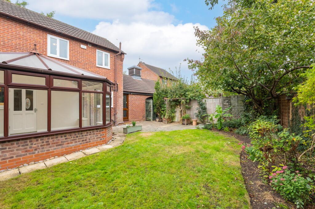 Additional image 21 of Harris Close, Henley-in-Arden, B95