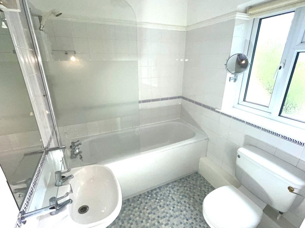 Additional image 4 of Vineys Yard, Bruton, Somerset, BA10