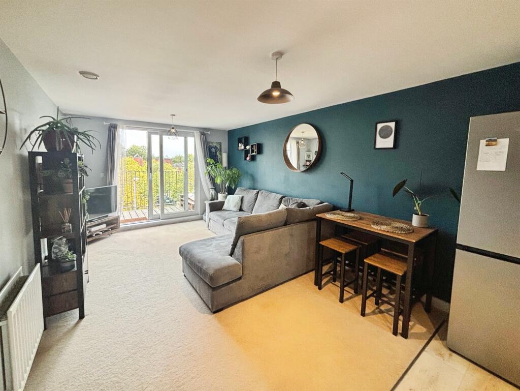 Additional image 7 of Lime Tree Square, Street