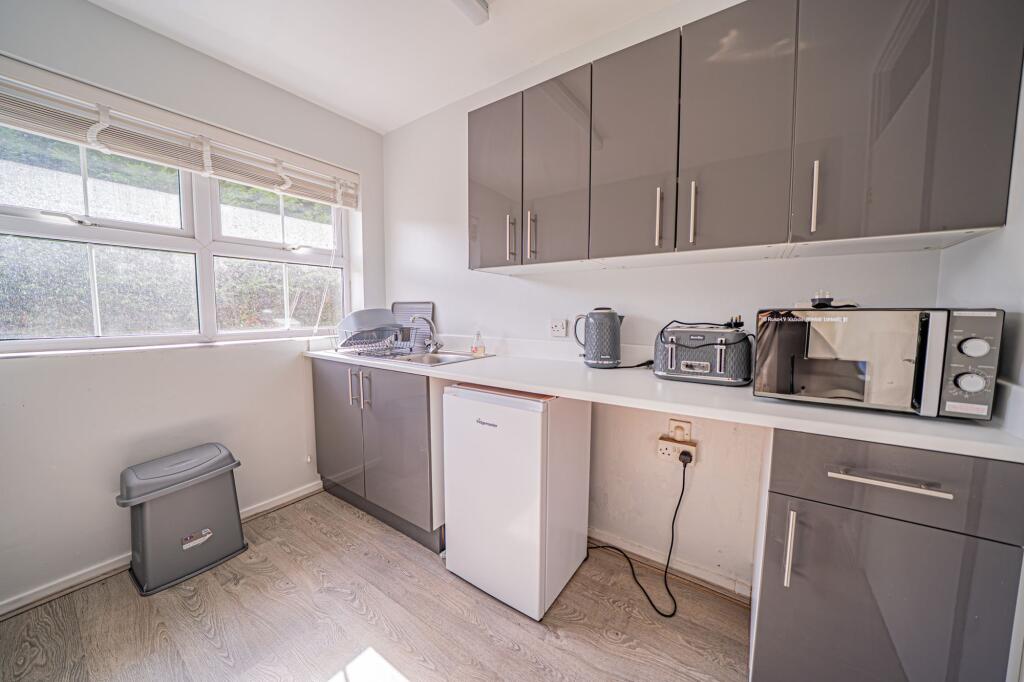 Additional image 4 of St. Lawrence Close, Knowle, B93