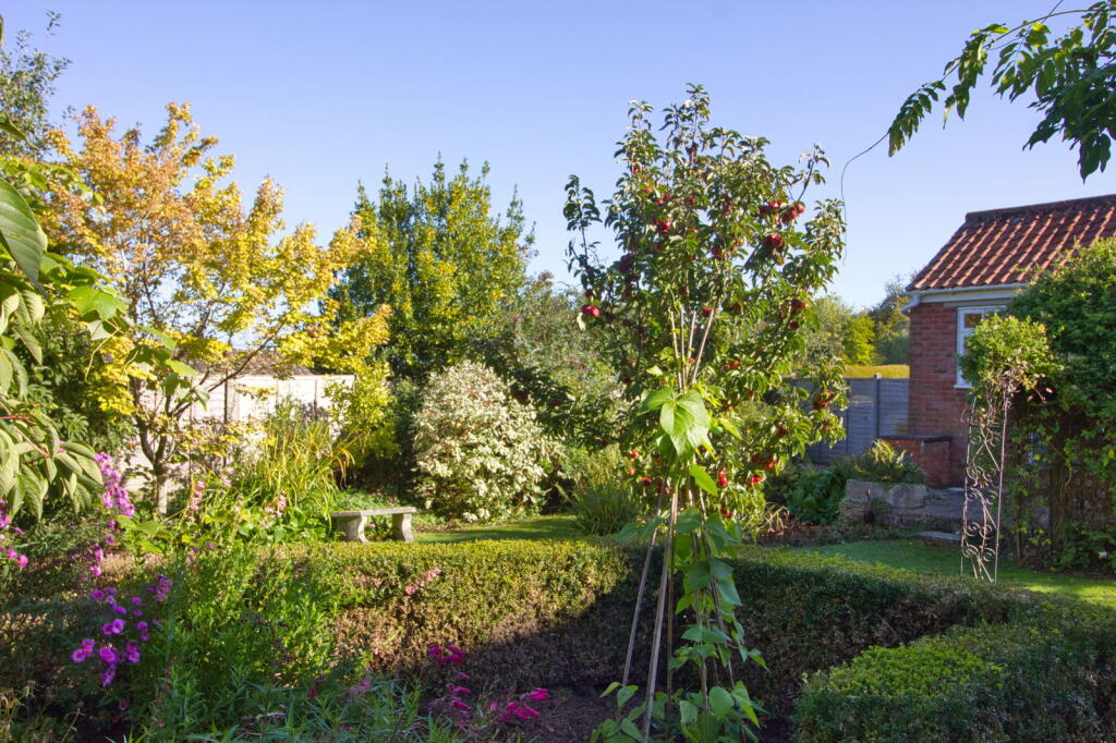 Additional image 19 of Great Hinton, Wiltshire, BA14 6BT