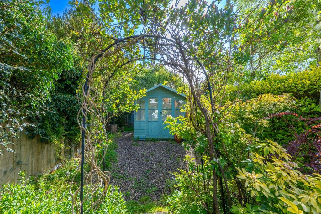 Additional image 12 of High Street, Henley-In-Arden