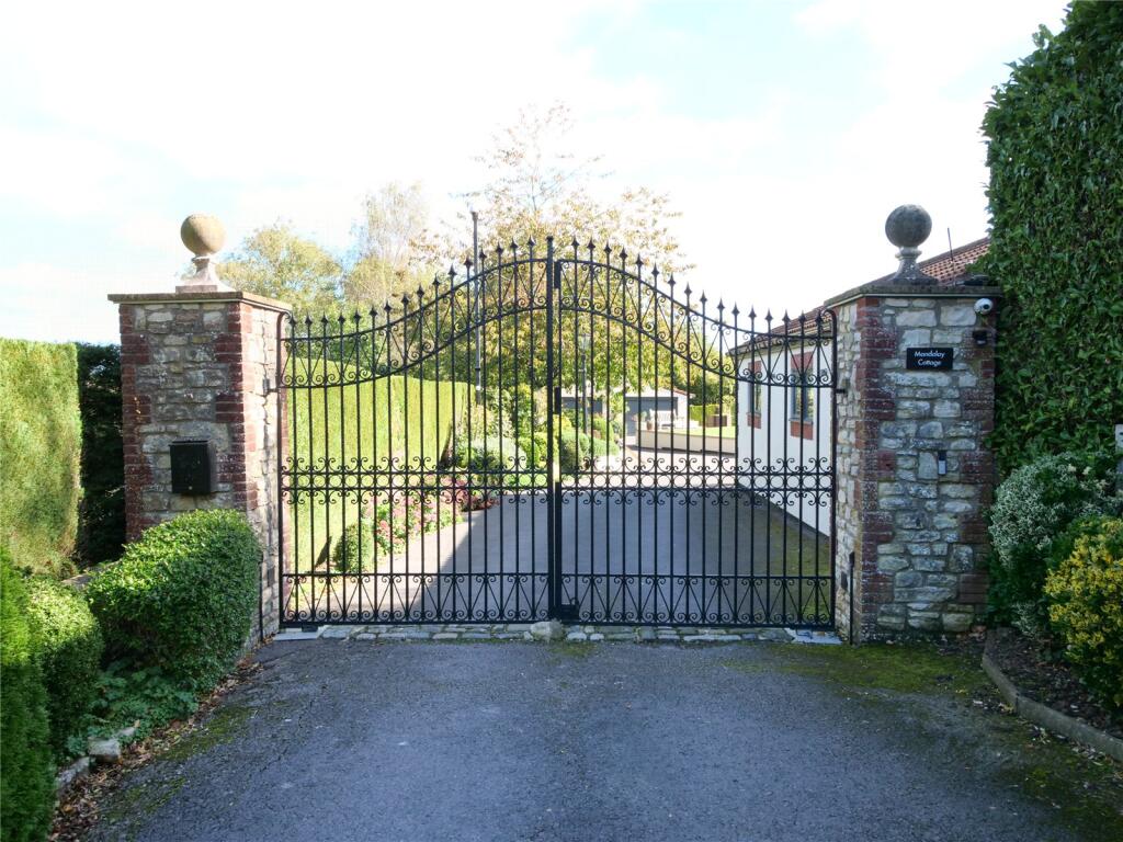 Additional image 3 of Five bedroom private residence, Farmborough