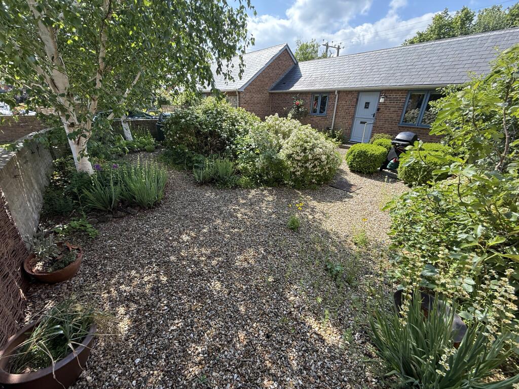 Additional image 14 of Knook