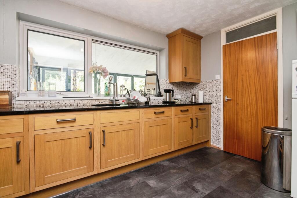 Additional image 7 of Alveston Close, REDDITCH, Worcestershire, B98