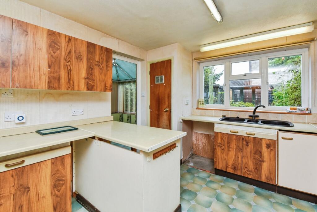 Additional image 8 of Gooselade, Street, Somerset, BA16