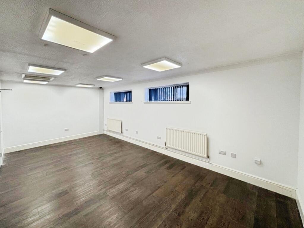 房产图片 6 - 伯奇菲尔德路，雷德奇 B97