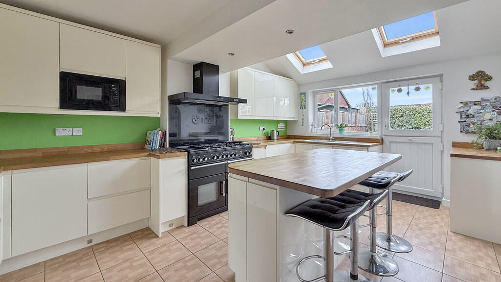 Additional image 4 of Southay, Bratton