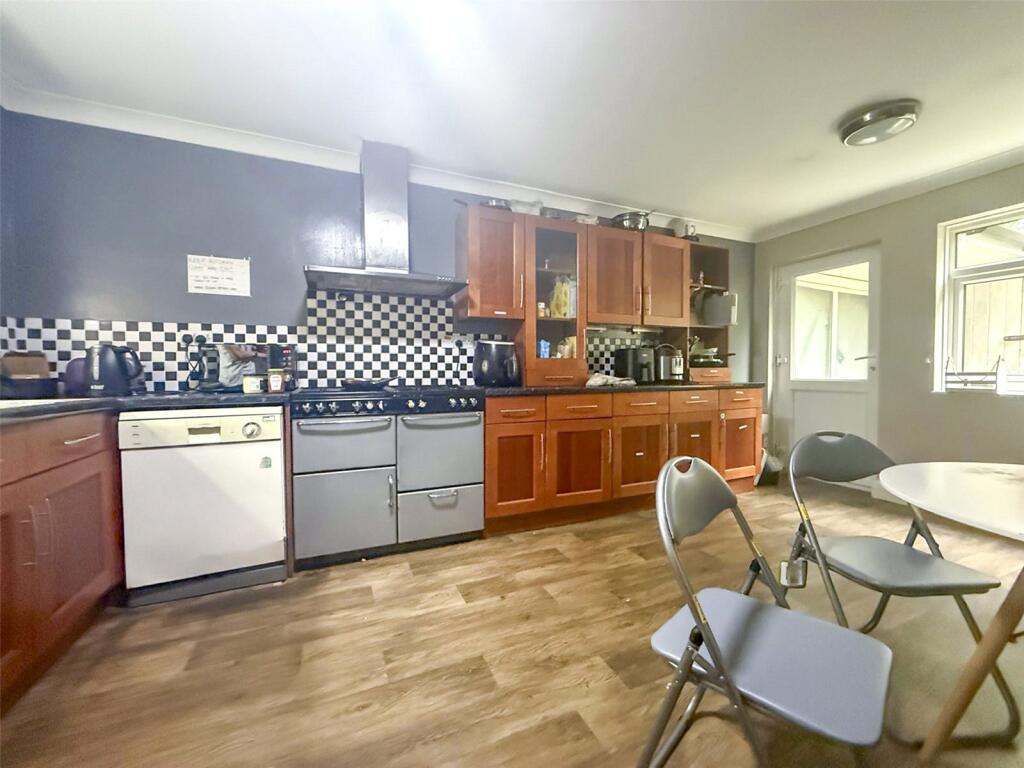 Additional image 8 of Farnborough Close, Redditch, Worcestershire, B98