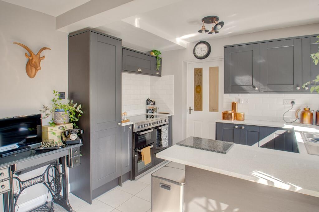 Additional image 7 of Lassington Close, Redditch, Worcestershire, B98