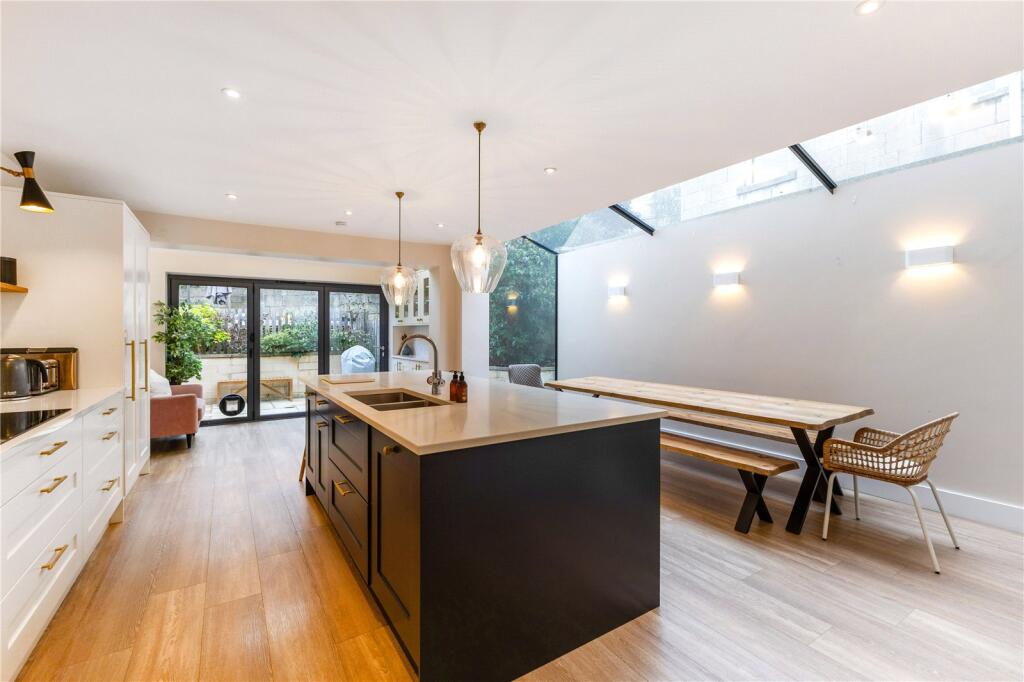 Additional image 5 of Bloomfield Avenue, Bath, Somerset, BA2