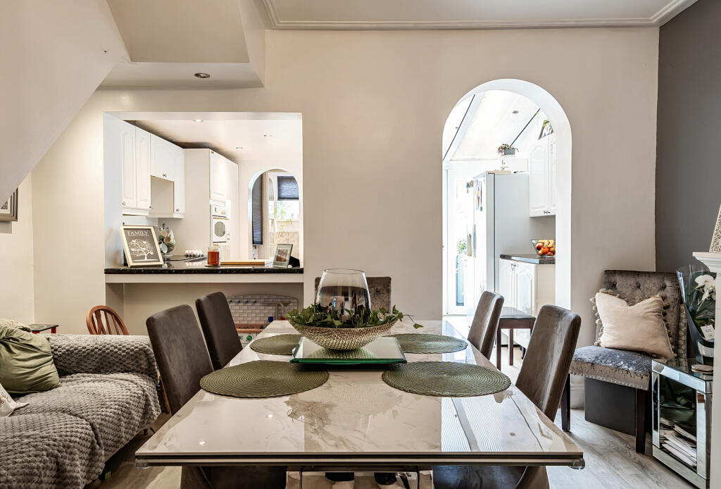 Additional image 20 of Lymore Avenue, Bath, Somerset, BA2