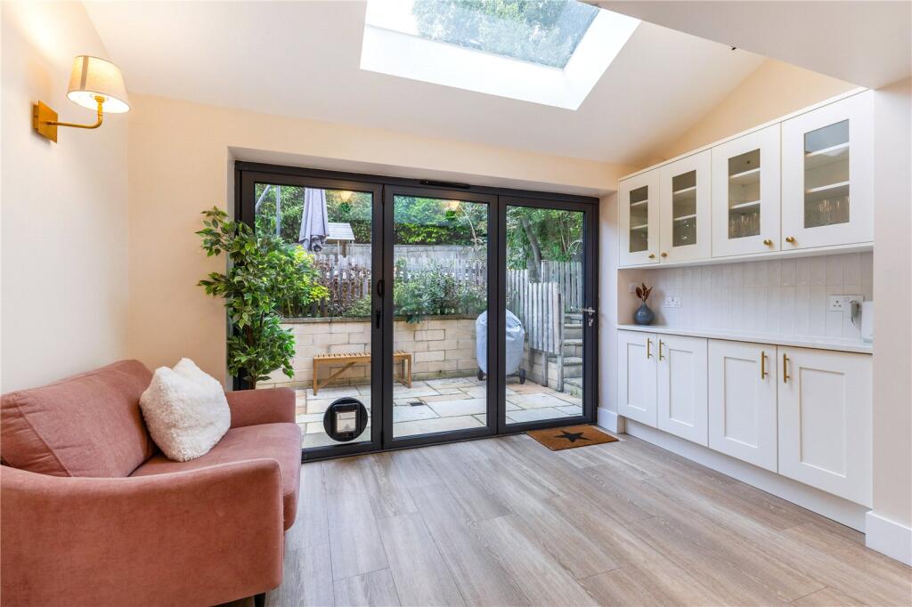 Additional image 7 of Bloomfield Avenue, Bath, Somerset, BA2