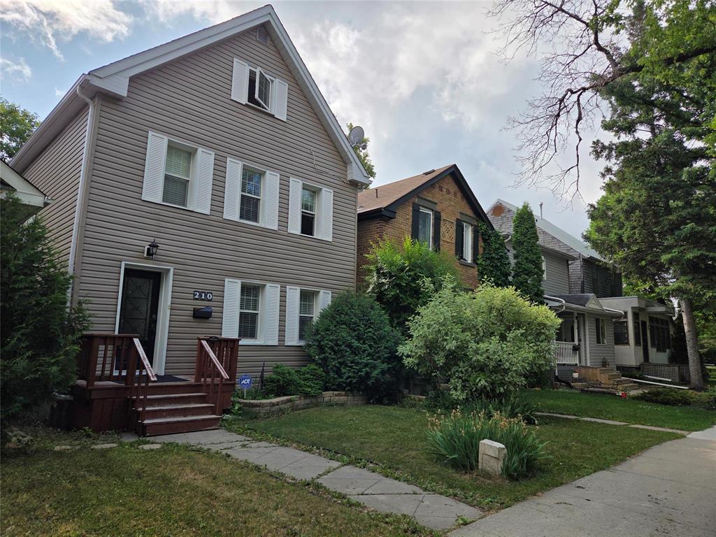 210 Lindsay Street|Winnipeg, Manitoba R3N1H1