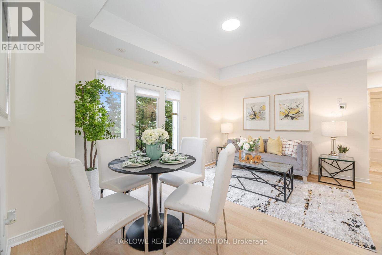 Property image for 11 - 60 FAIRWOOD CIRCLE|Brampton (Sandringham-Wellington), Ontario L6R0Y6