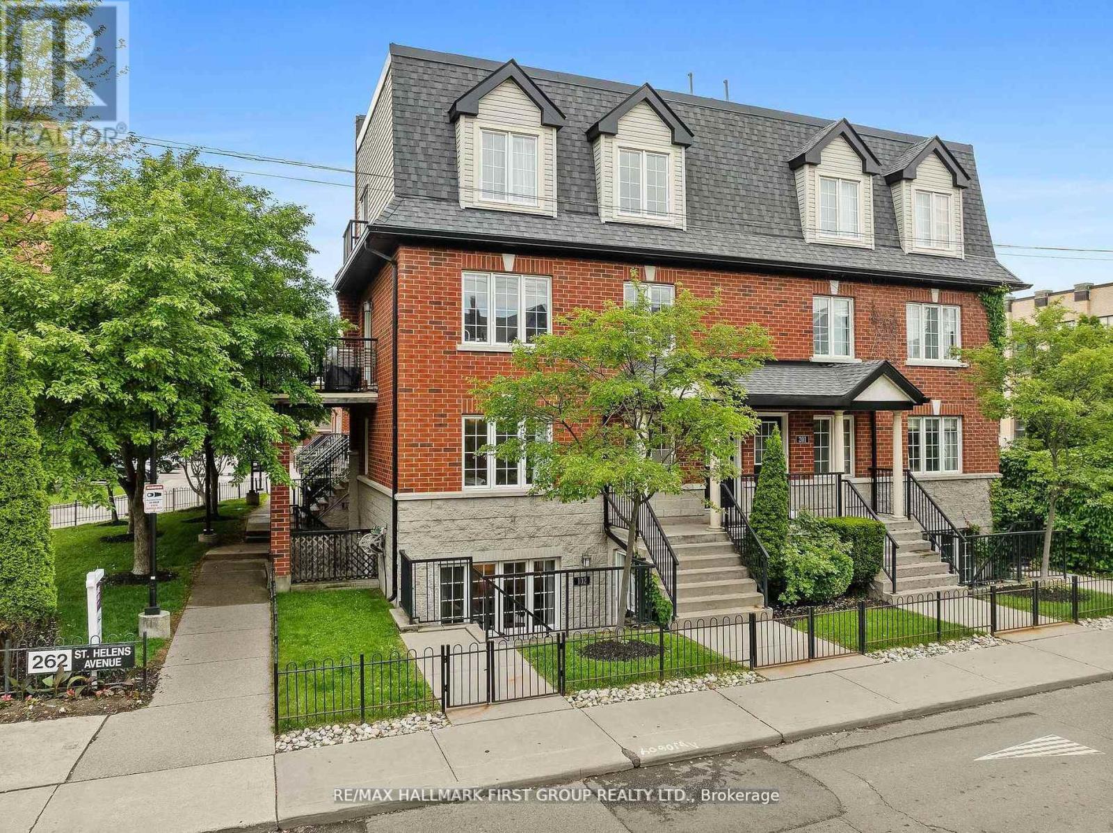 Property image for 102 - 262 ST. HELENS AVENUE|Toronto (Dufferin Grove), Ontario M6H4A4