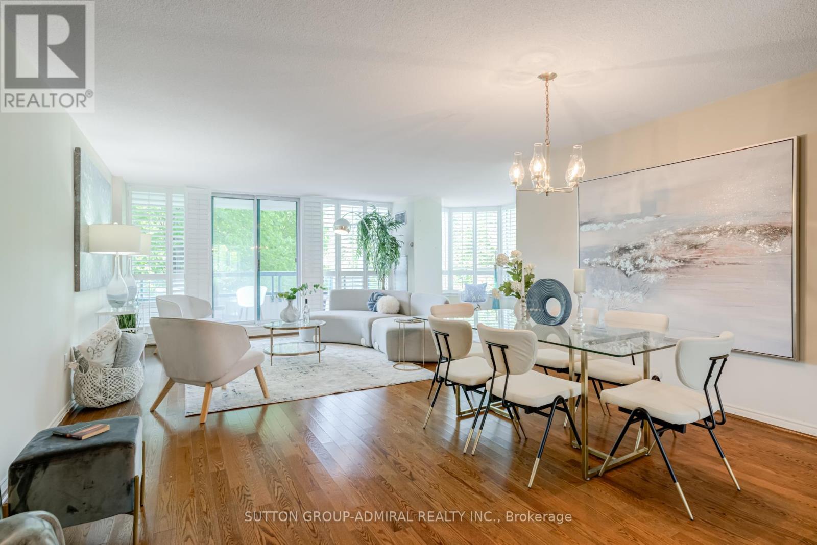 311 - 7250 YONGE STREET|Vaughan (Crestwood-Springfarm-Yorkhill), Ontario L4J7X1