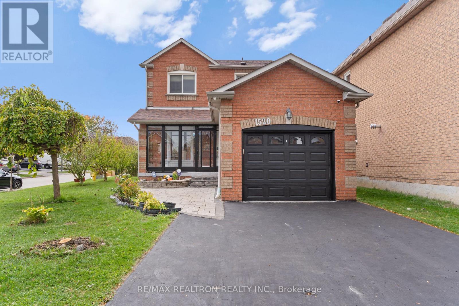Property image for 1520 SANDHURST CRESCENT|Pickering (Highbush), Ontario L1V6Y6