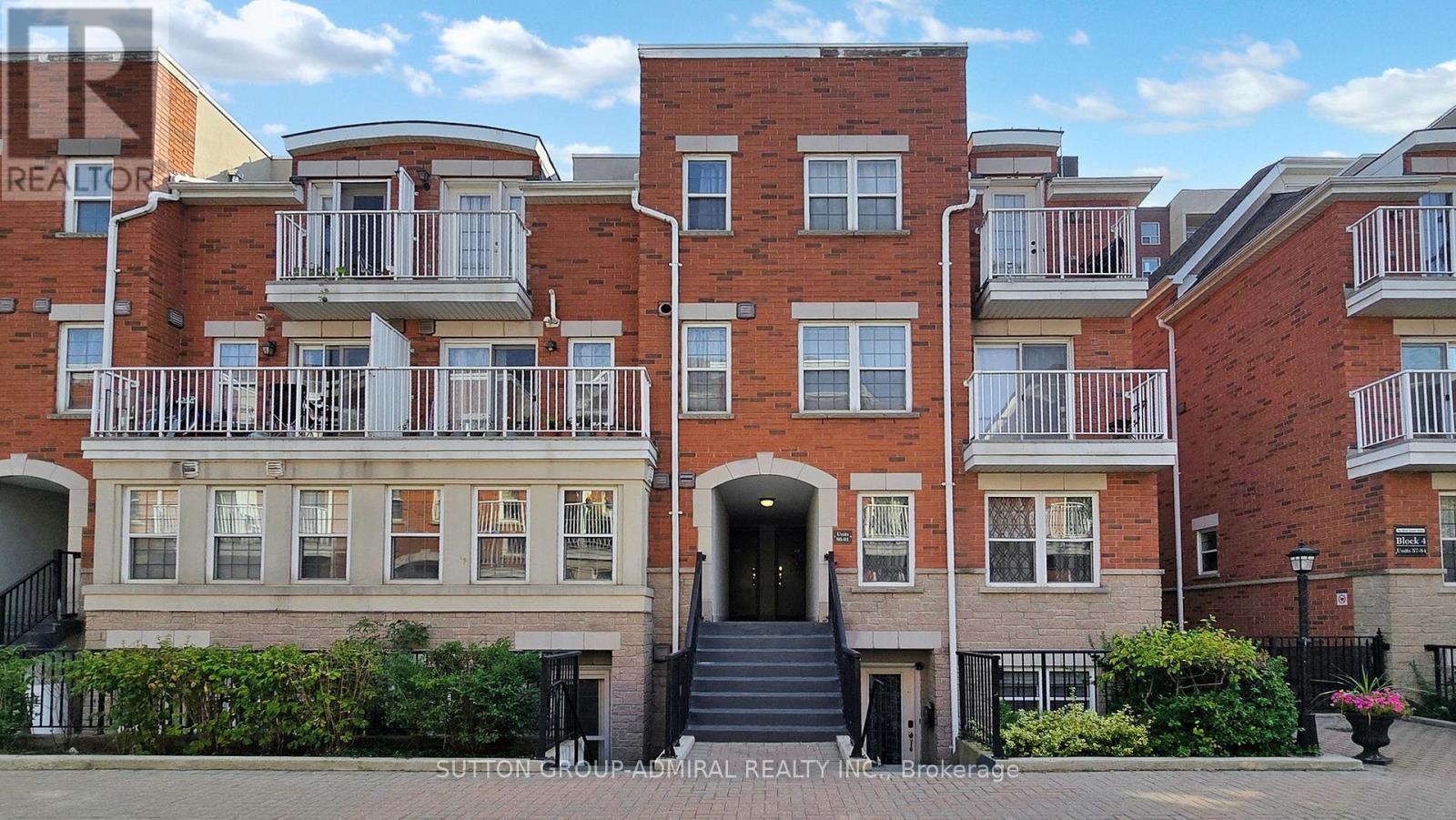 Property image for 91 - 37 FOUR WINDS DRIVE|Toronto (York University Heights), Ontario M3J1K7