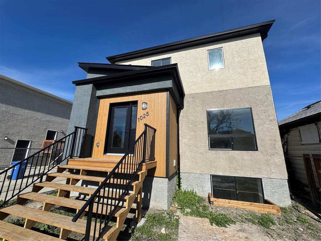 1025 Burrows Avenue|Winnipeg, Manitoba R2X0R8