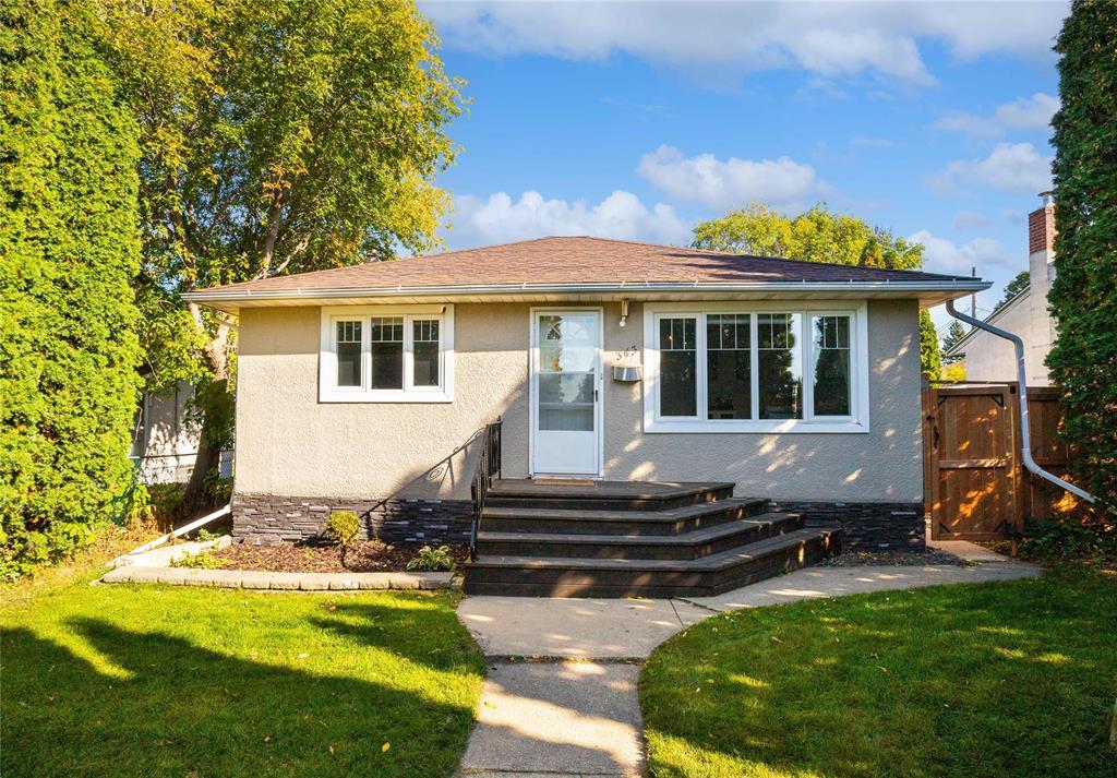 343 Keenleyside Street|Winnipeg, Manitoba R2L1Z3