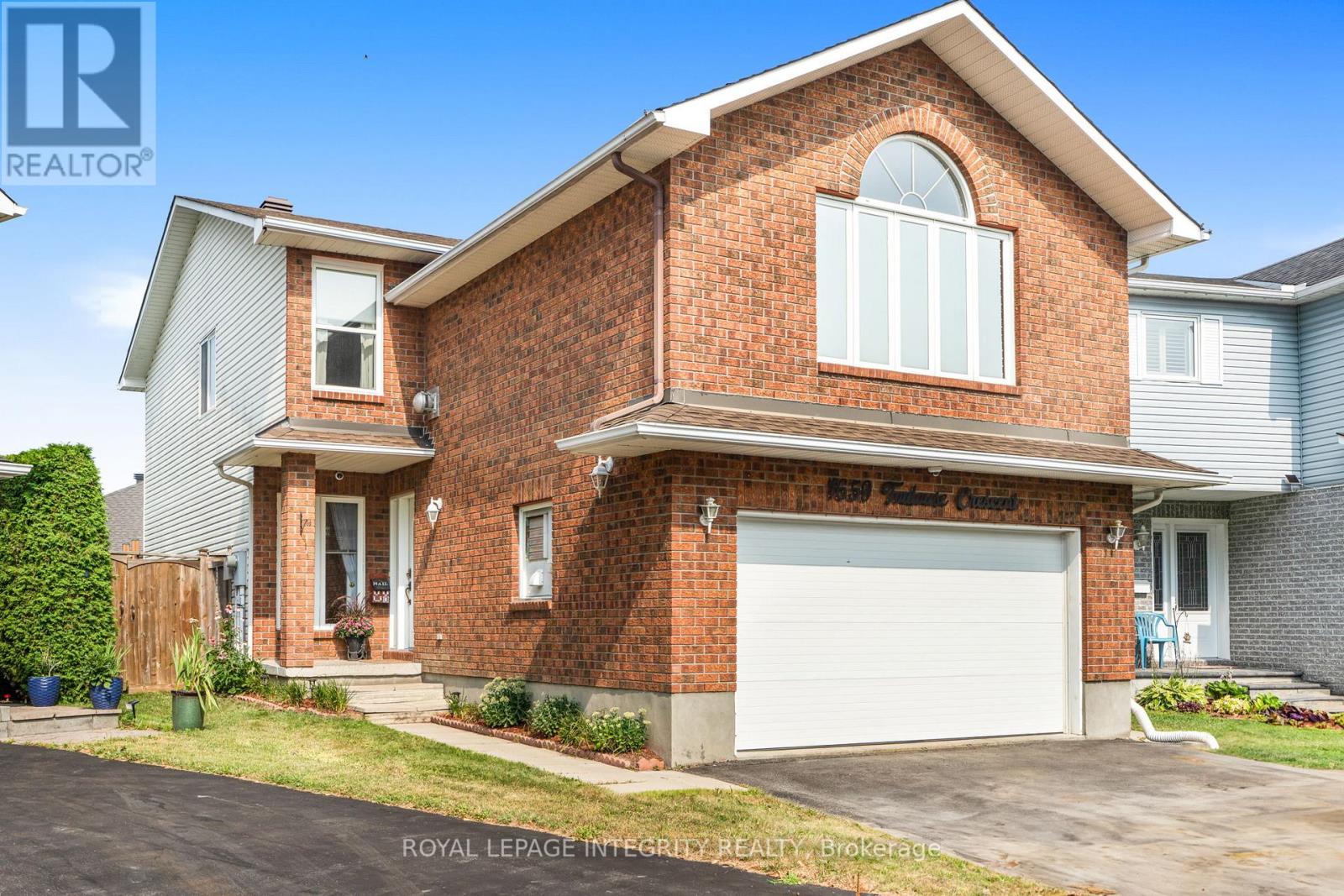 1659 TOULOUSE CRESCENT|Ottawa, Ontario K1C6K5