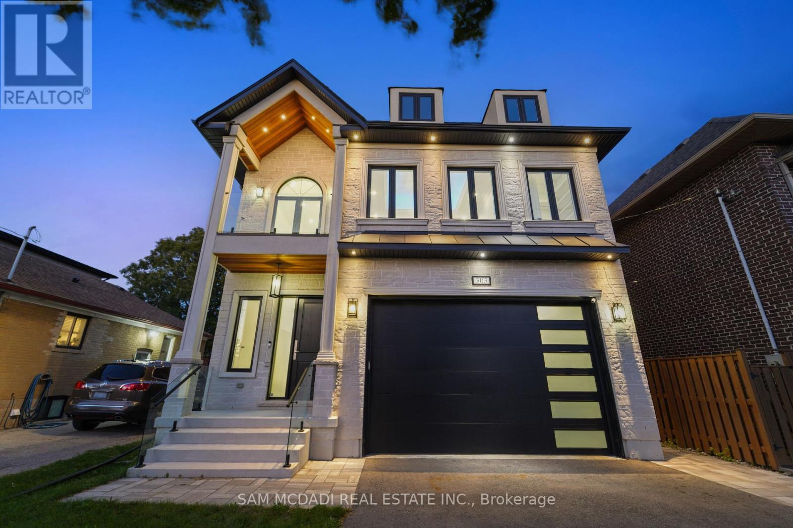 Property image for 303 DELTA STREET|Toronto (Alderwood), Ontario M8W4G1