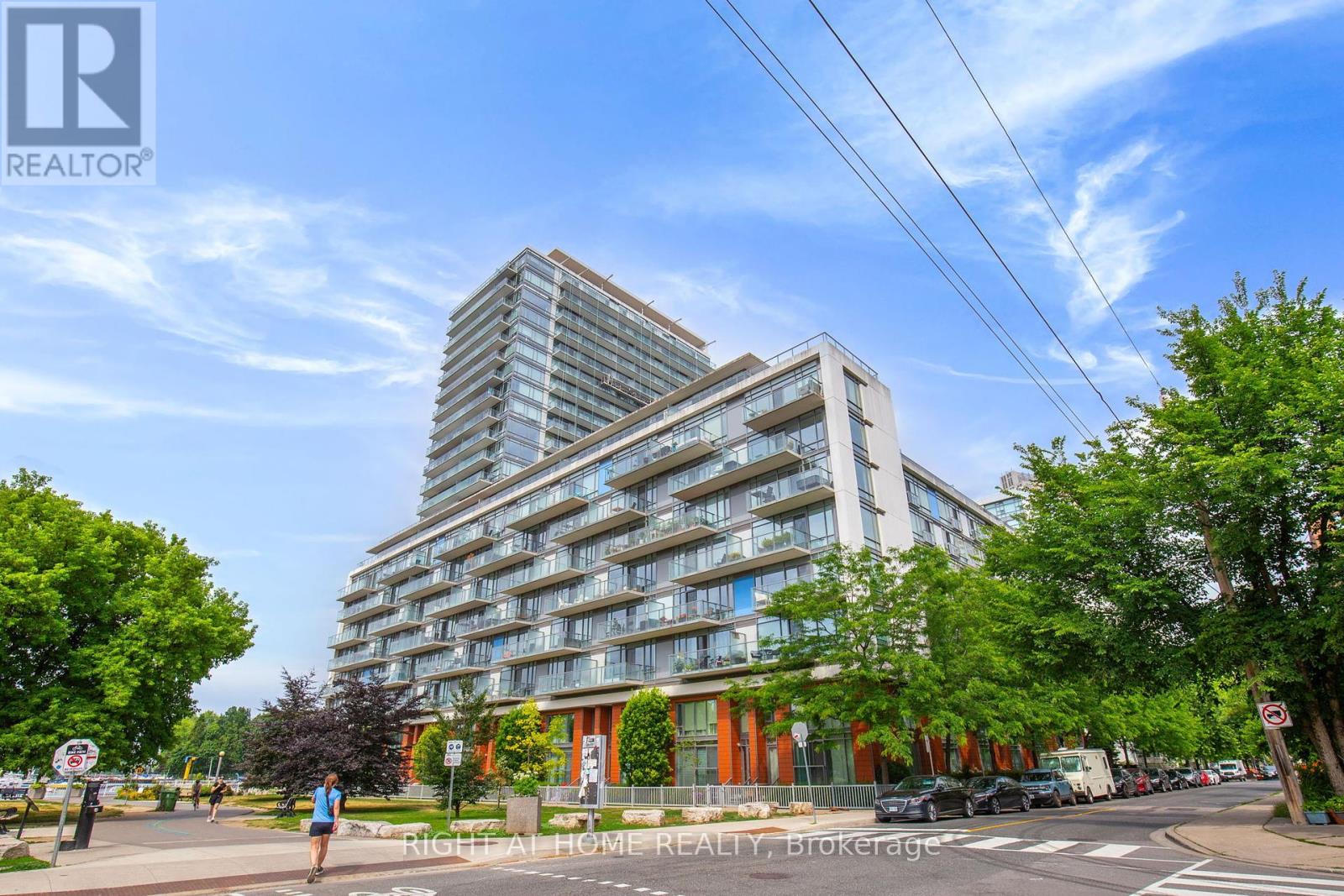 Property image for 732 - 90 STADIUM ROAD|Toronto (Niagara), Ontario M5V3W5