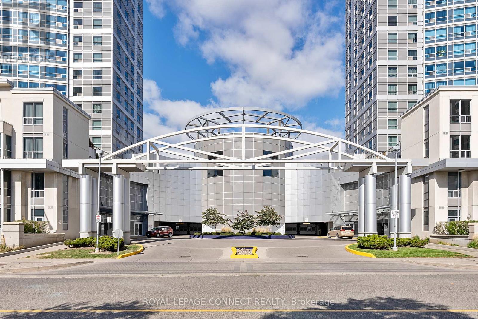 Primary image of 1712 - 36 LEE CENTRE DRIVE|Toronto (Woburn), Ontario M1H3K2