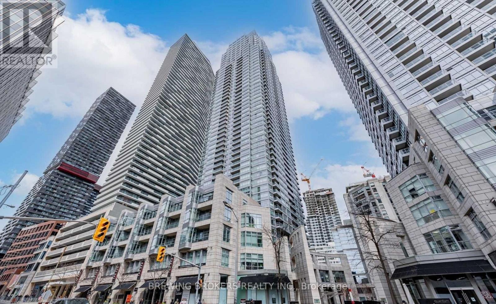 2409 - 2191 YONGE STREET|Toronto (Mount Pleasant West), Ontario M4S2B1