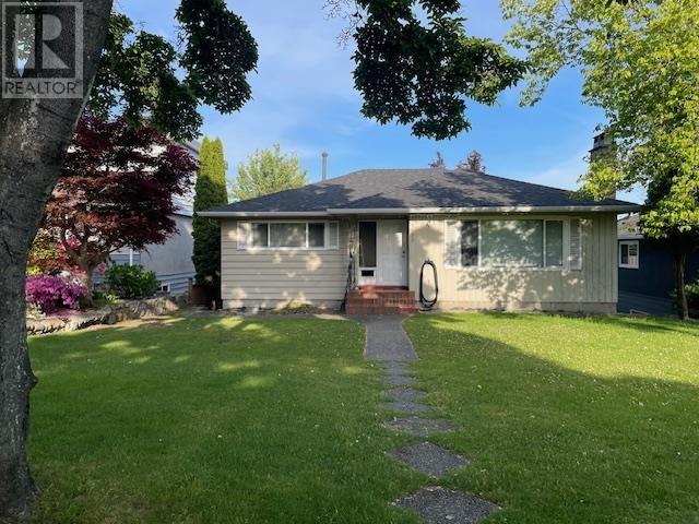 7592 ELLIOTT STREET|Vancouver, British Columbia V5S2N6