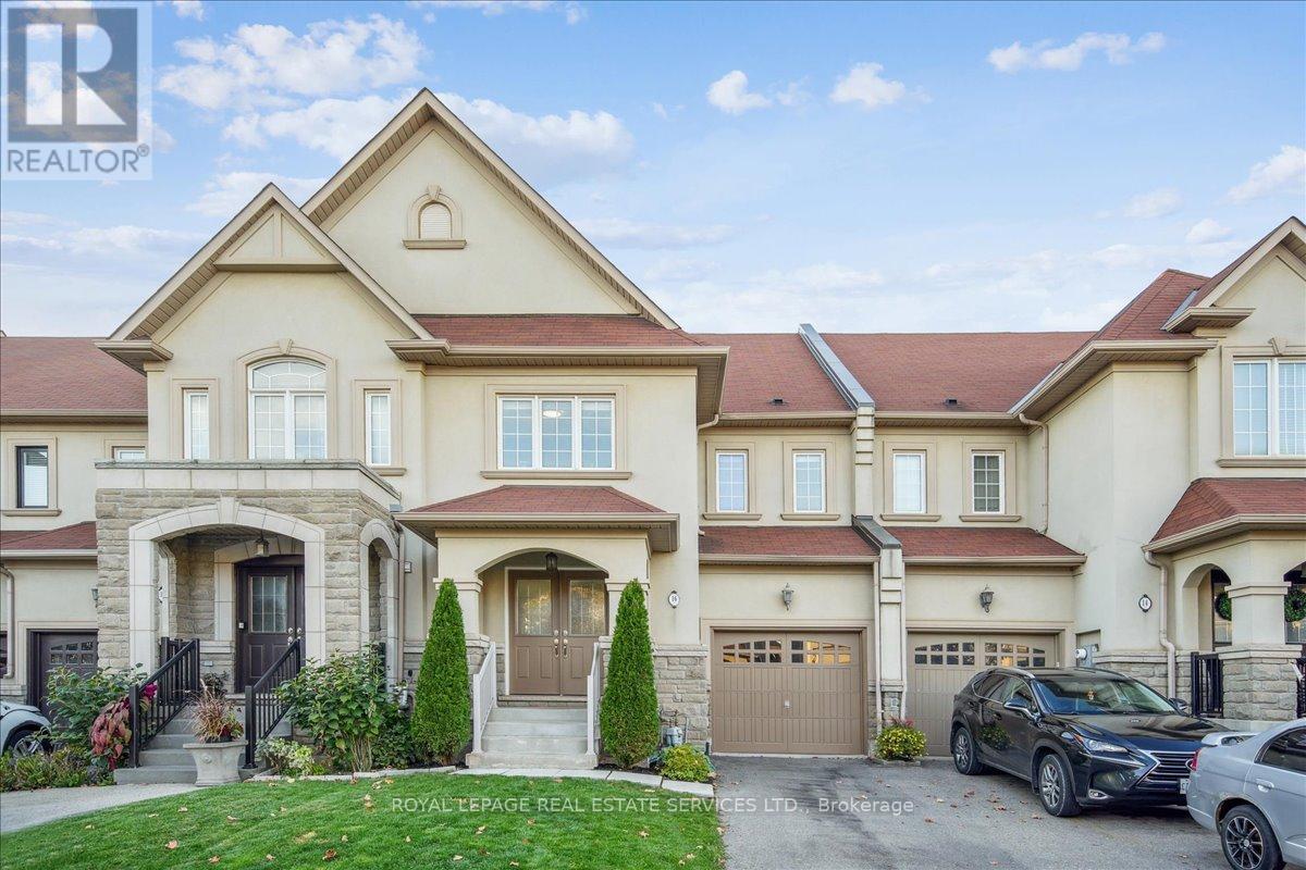 Property image for 16 BEACHVILLE CIRCLE|Brampton (Credit Valley), Ontario L6X0V4