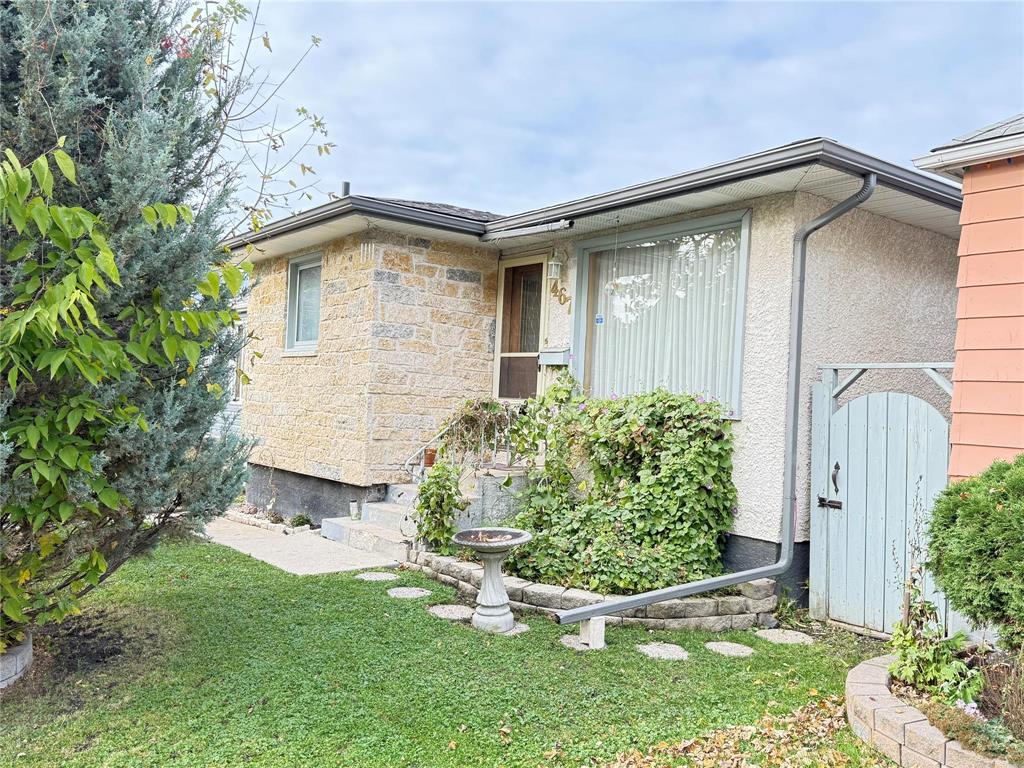 Property image for 467 Ottawa Avenue|Winnipeg, Manitoba R2K1L1