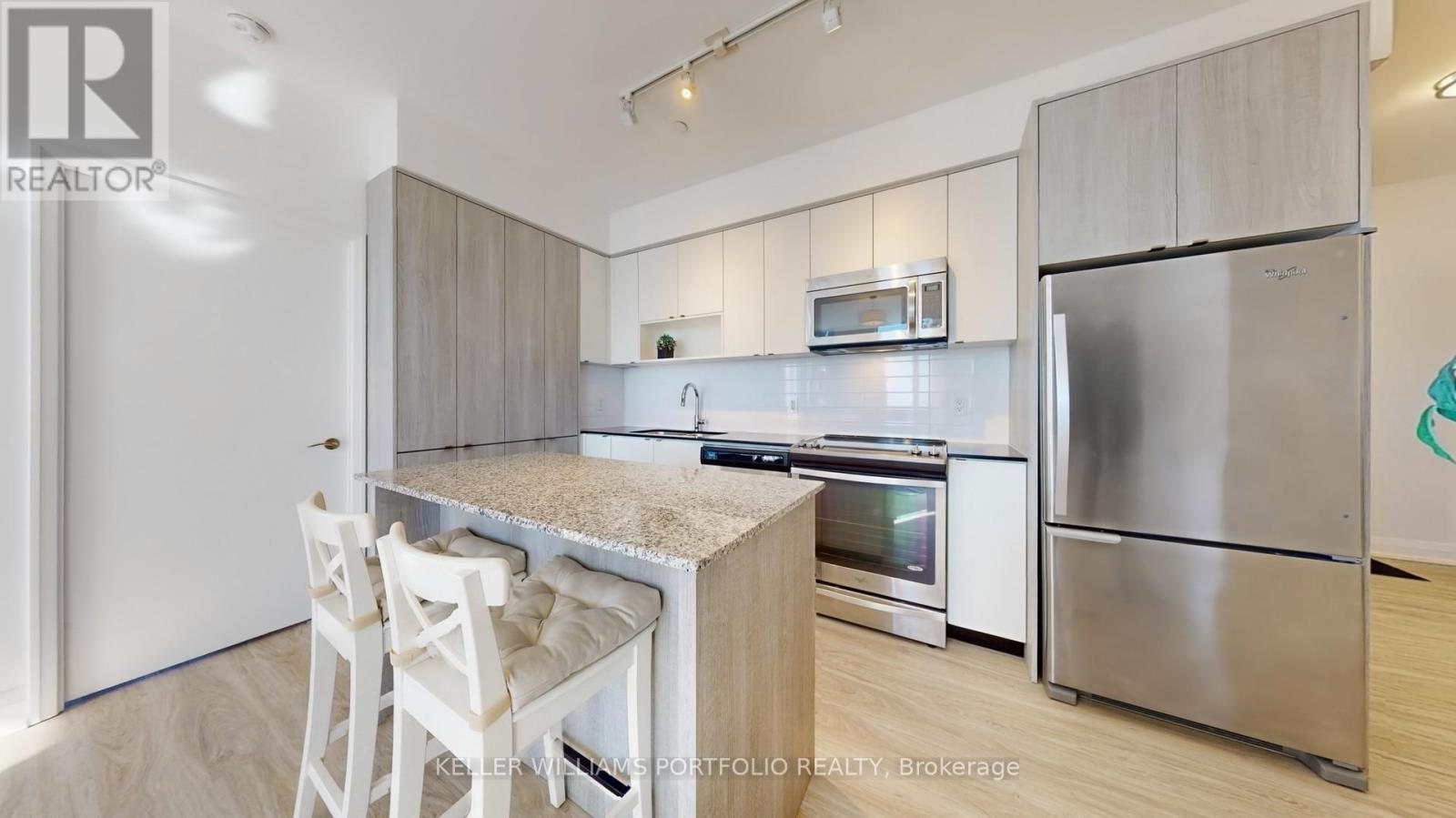 Primary image of 2804 - 9 VALHALLA INN ROAD|Toronto (Islington-City Centre West), Ontario M9B0B2