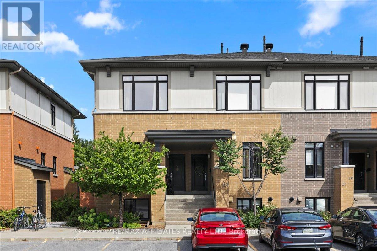 Property image for 3 - 23 BERGERON PRIVATE|Ottawa, Ontario K1C0C2