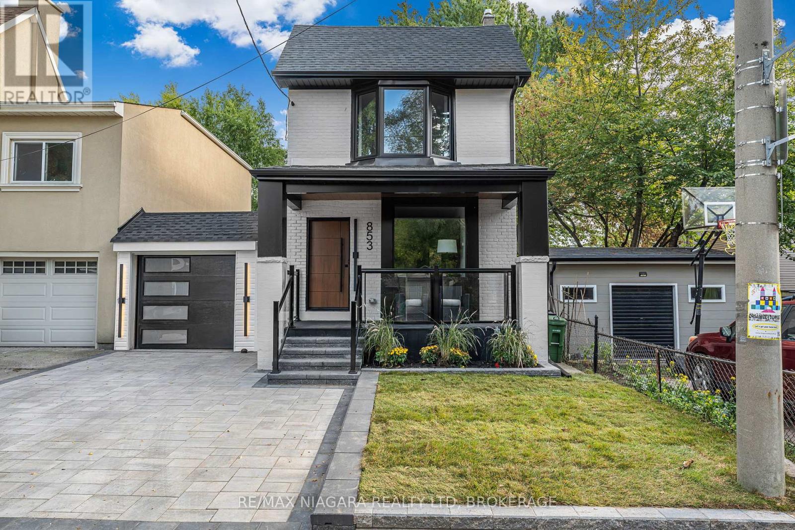 Property image for 853 SAMMON AVENUE|Toronto (Woodbine-Lumsden), Ontario M4C2E9