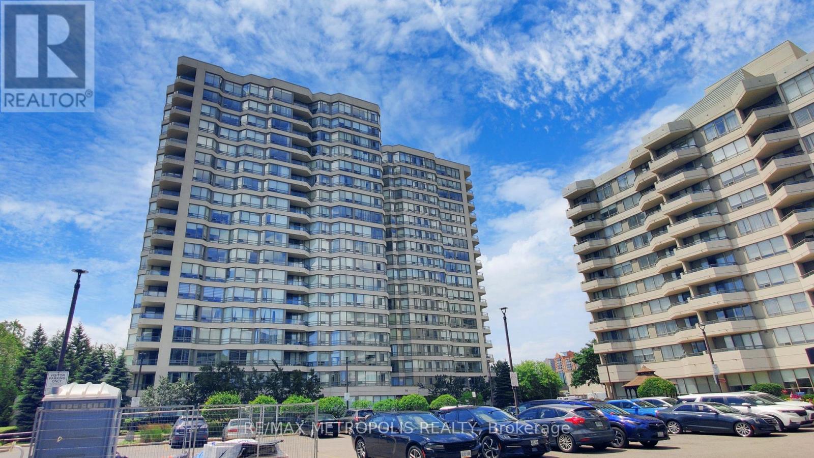 Primary image of 1703 - 75 KING STREET E|Mississauga (Cooksville), Ontario L5A4G5