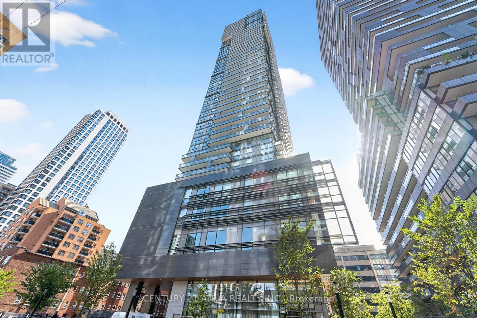 Property image for 707 - 39 ROEHAMPTON AVENUE|Toronto (Mount Pleasant West), Ontario M4P0G1