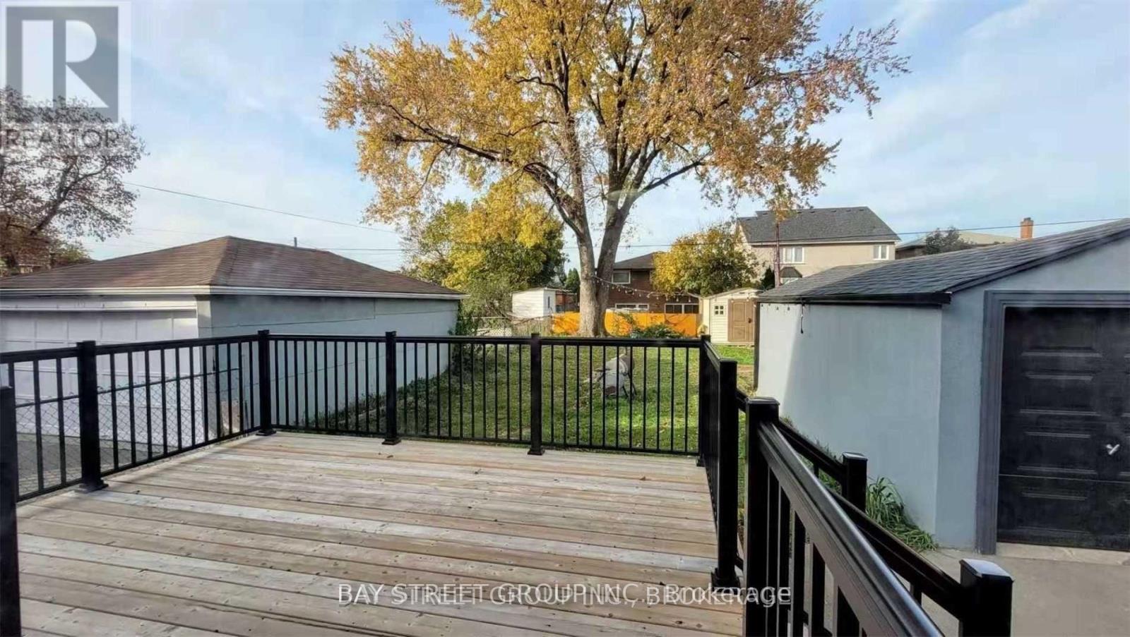168 REGENT ROAD|Toronto (Downsview-Roding-CFB), Ontario M3K1H7