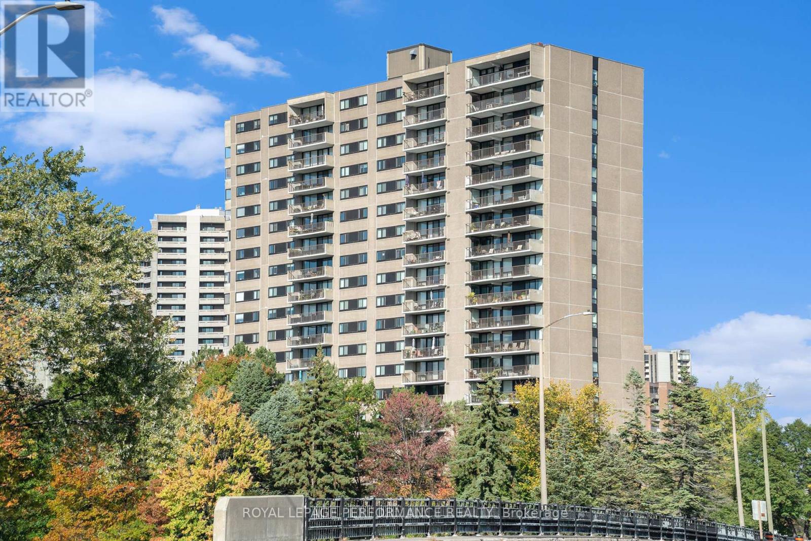 1508 - 1195 RICHMOND ROAD|Ottawa, Ontario K2B8E4