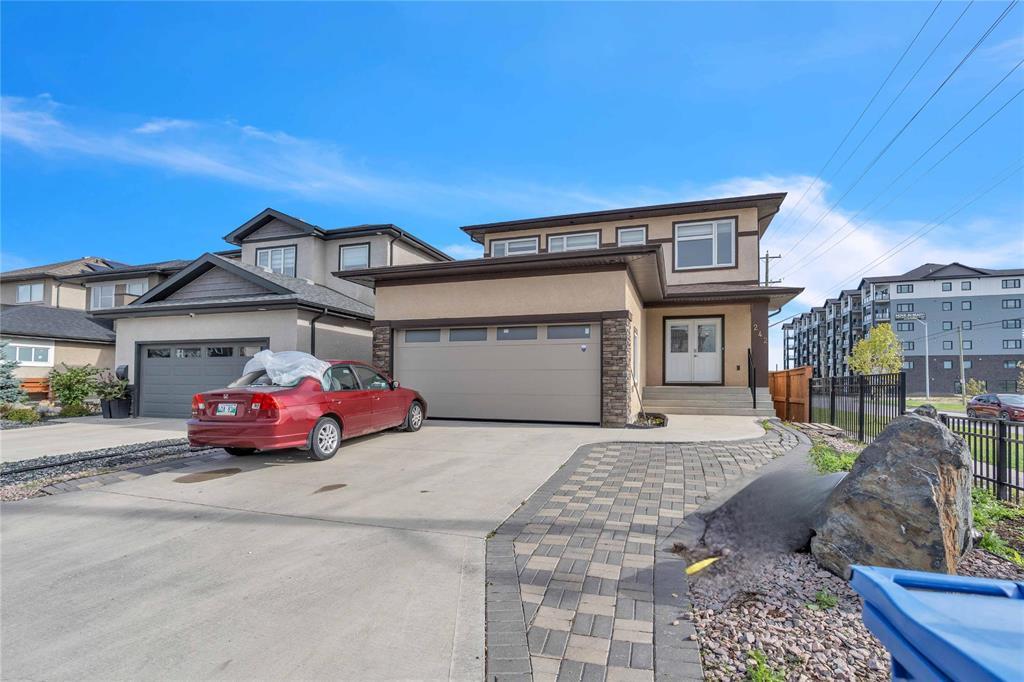 242 Daylan Marshall Gate|Winnipeg, Manitoba R2P1X8