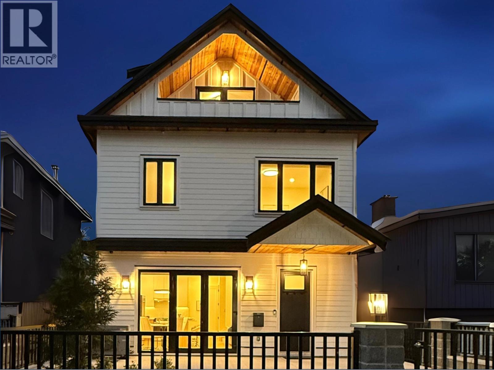 1 2248 E 48TH AVENUE|Vancouver, British Columbia V5P1S1