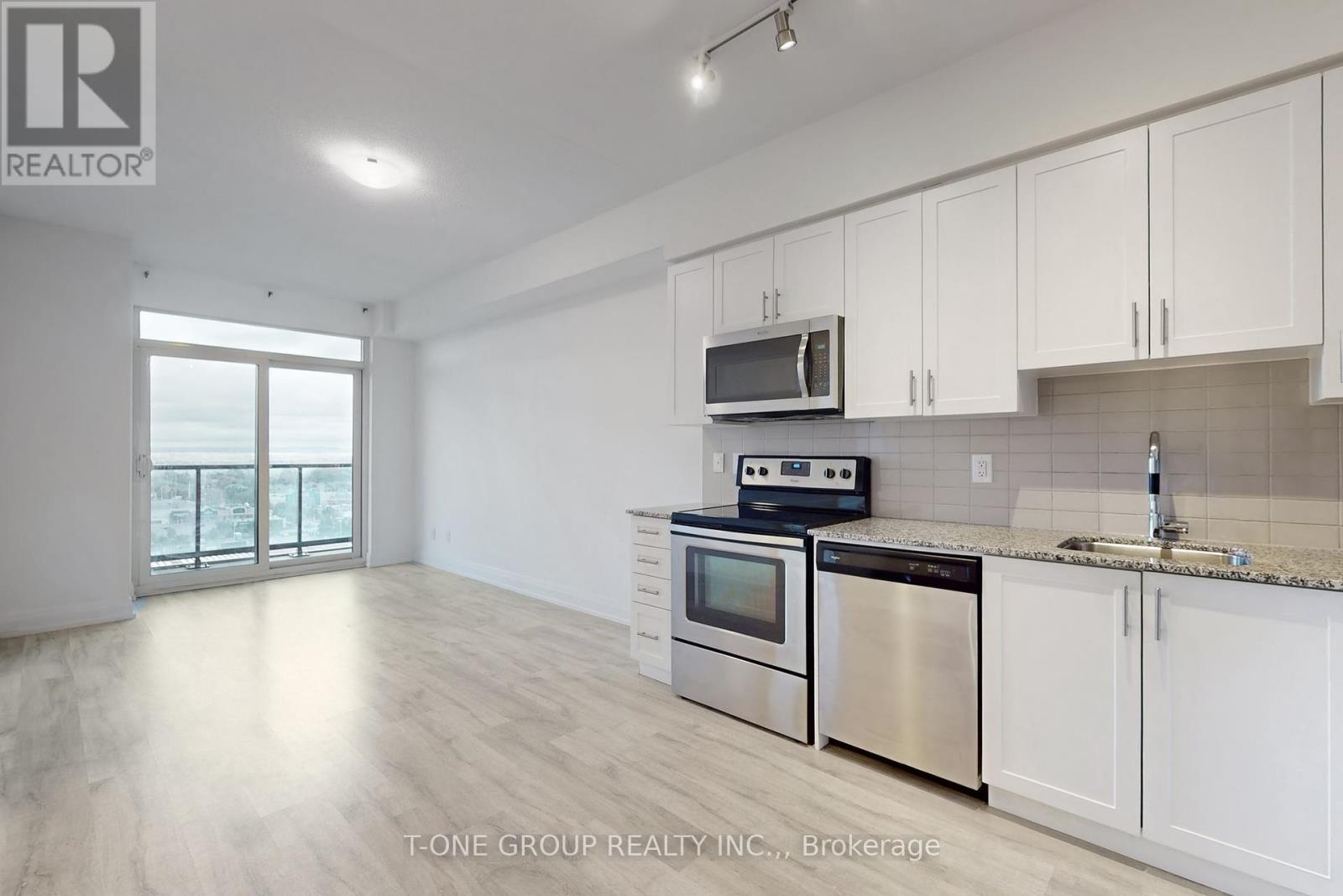 Property image for 1606 - 3700 HIGHWAY 7|Vaughan (Vaughan Corporate Centre), Ontario L4L0G8